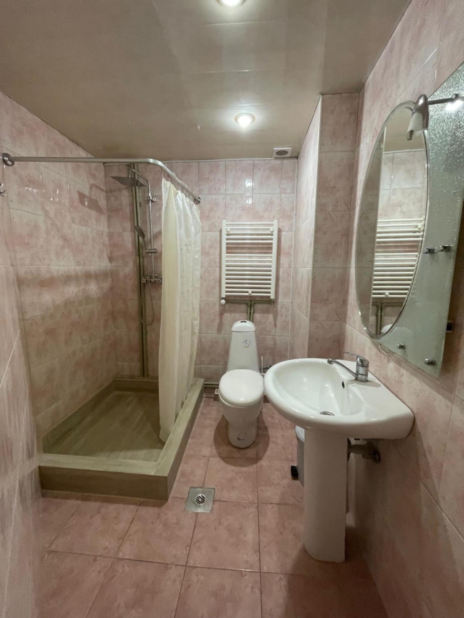 יירבאן Apartment #1 In The City Center מראה חיצוני תמונה