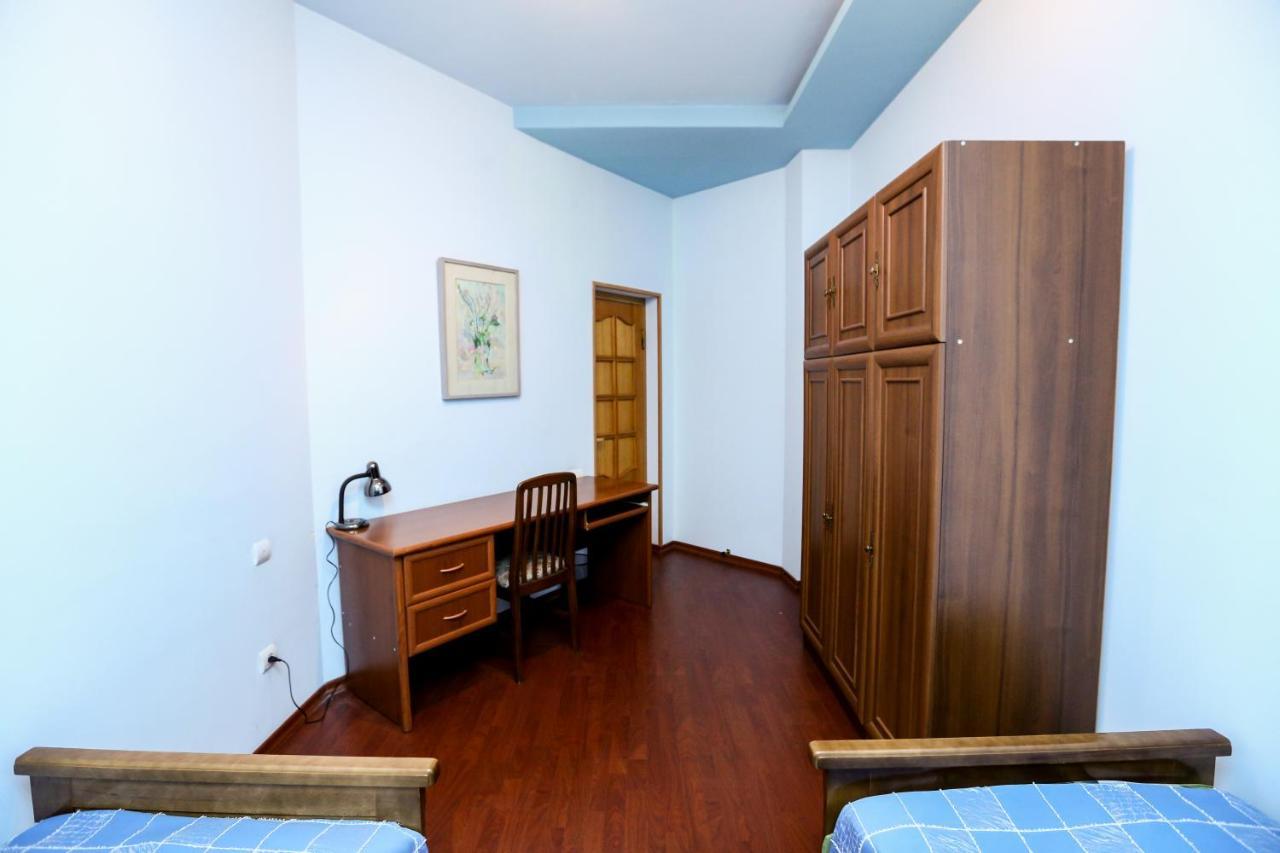 יירבאן Apartment #1 In The City Center מראה חיצוני תמונה