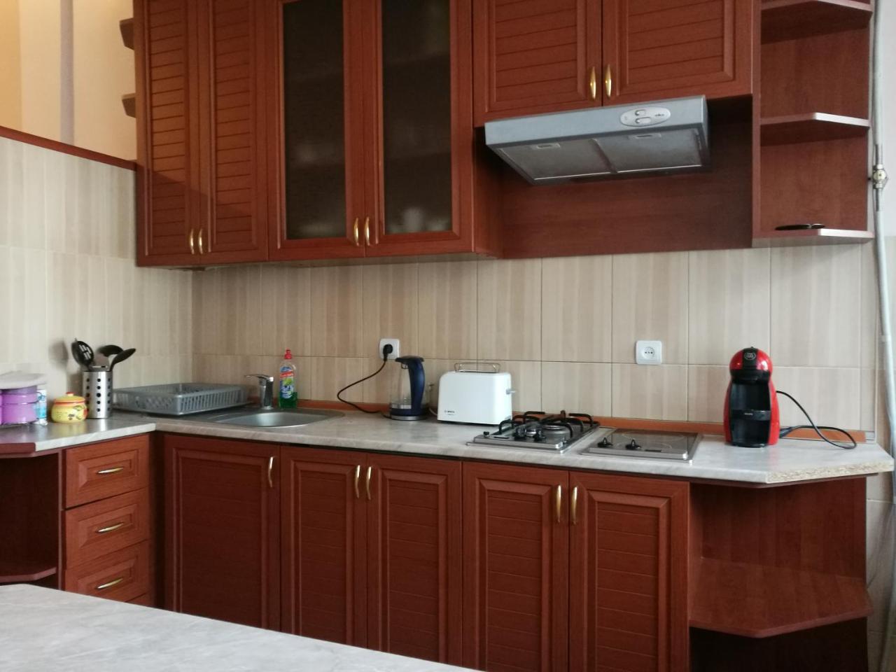 יירבאן Apartment #1 In The City Center מראה חיצוני תמונה